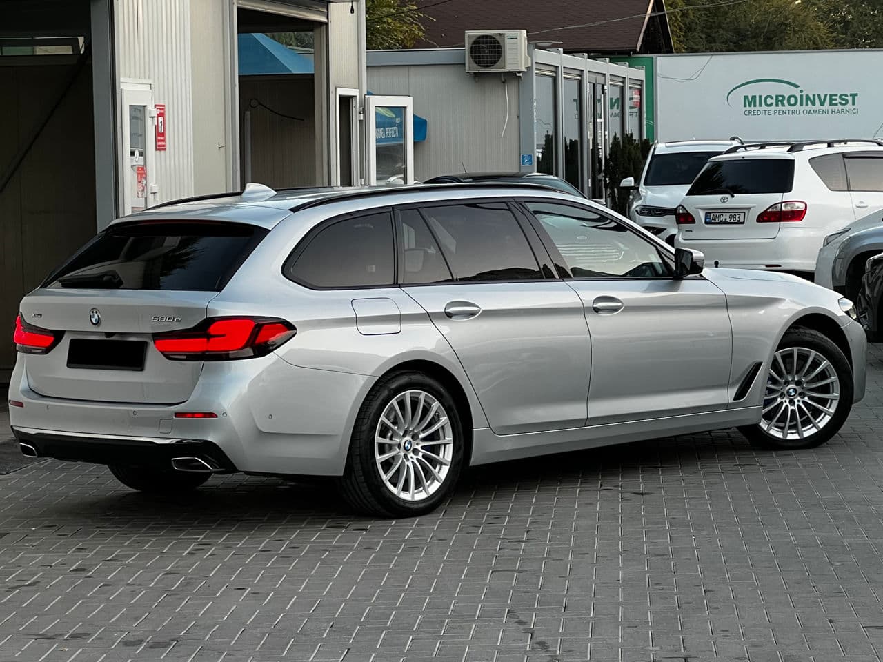 BMW 530e 2021 — Миниатюра 3