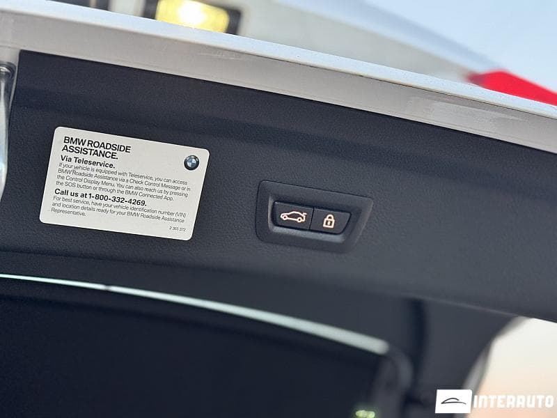 2017 BMW 330 GT — Miniatură 20