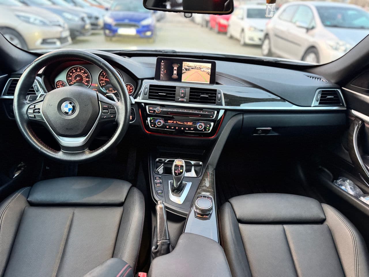 2017 BMW 330 GT — Miniatură 9