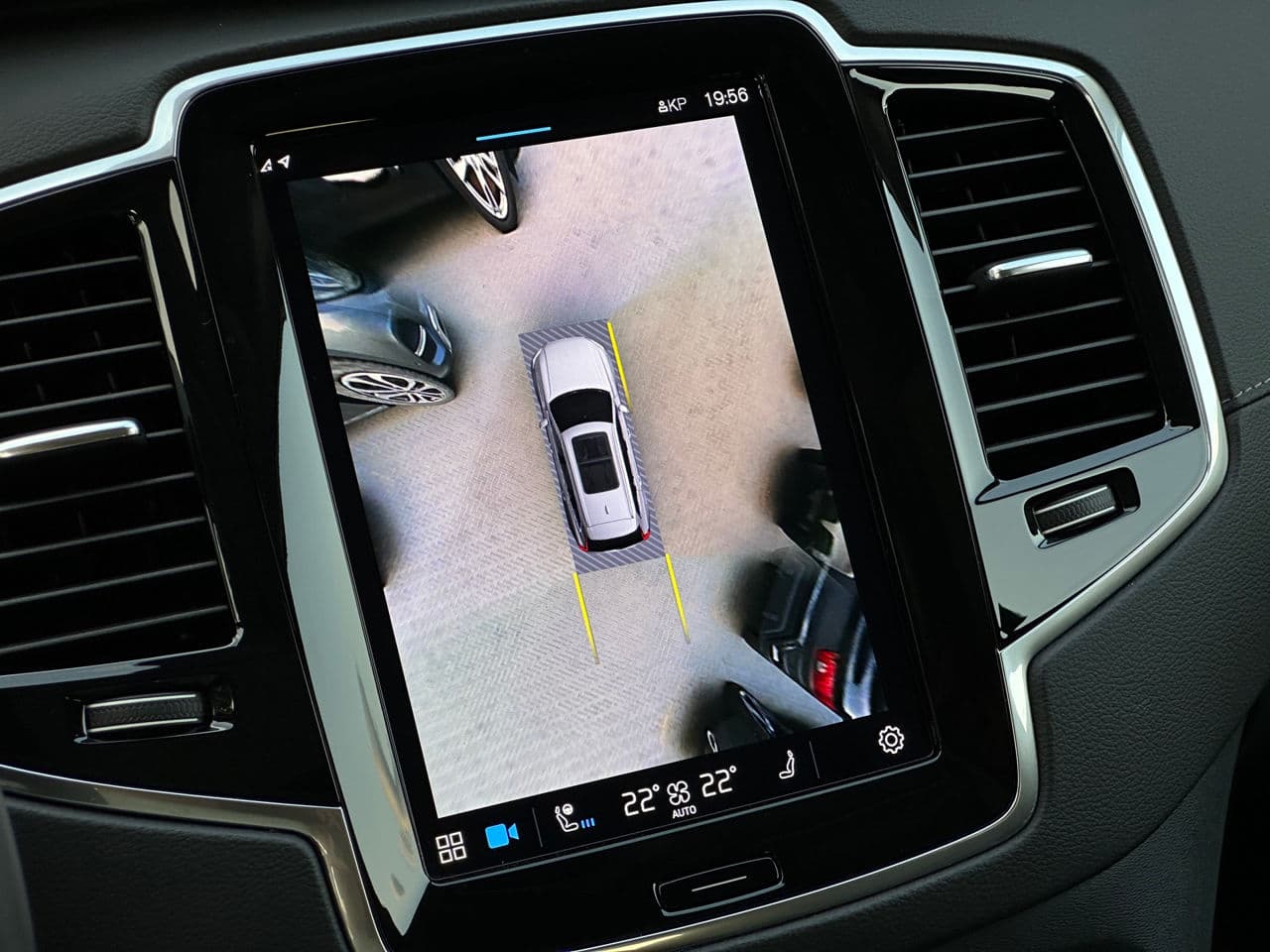 Volvo XC 90 2023 — Миниатюра 11