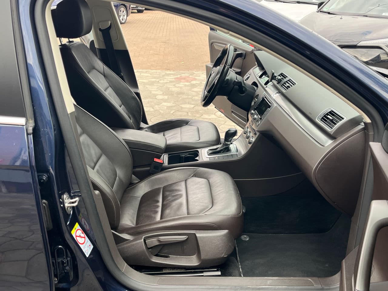 2014 Volkswagen Passat — Miniatură 18