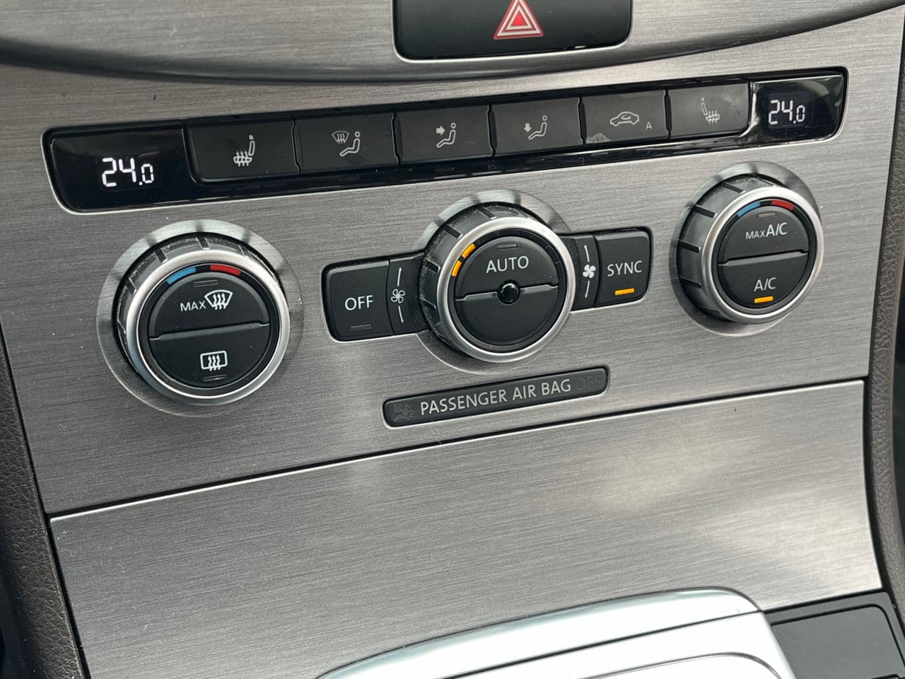 2014 Volkswagen Passat — Miniatură 14