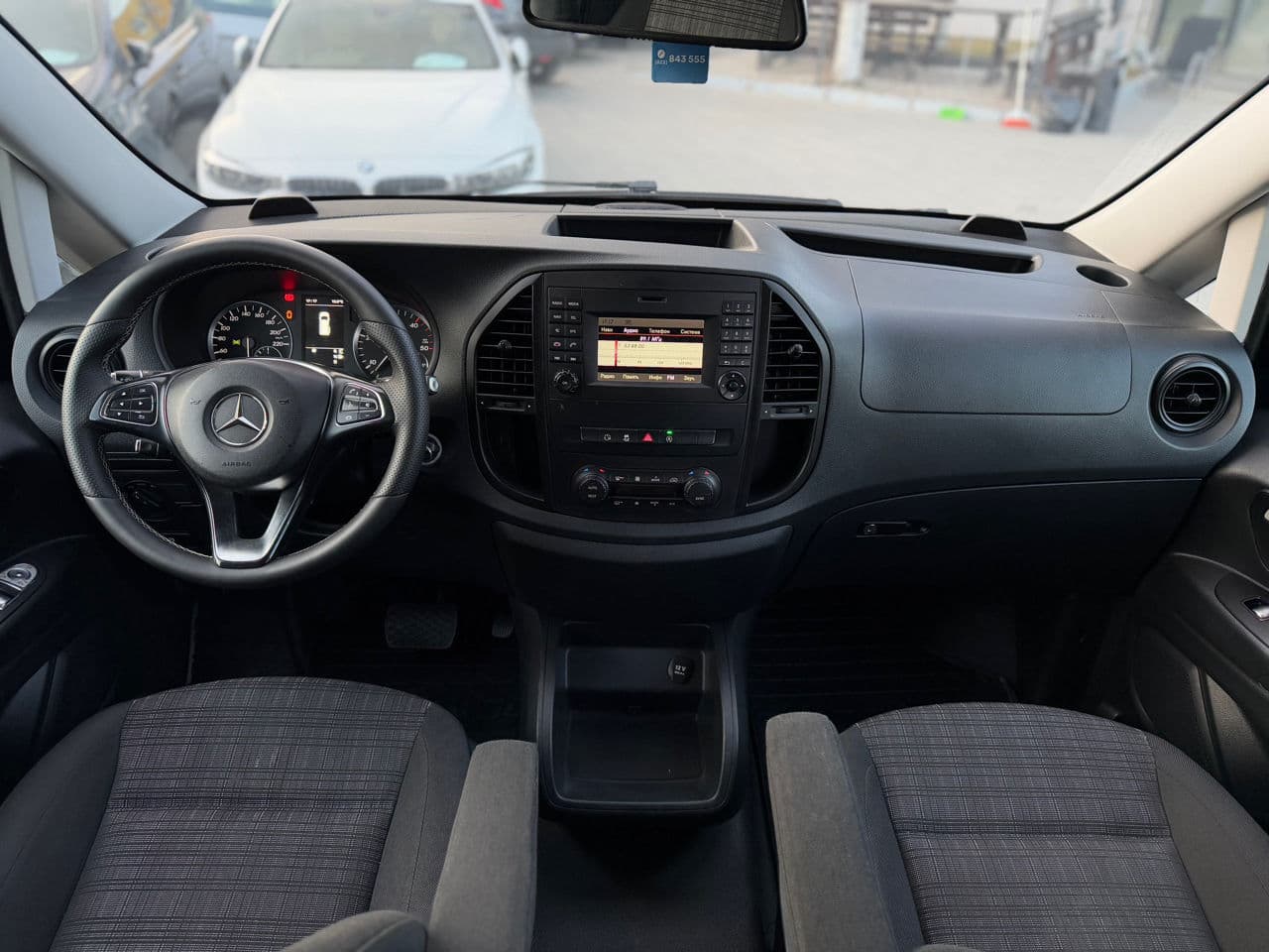 2015 Mercedes Vito — Miniatură 9