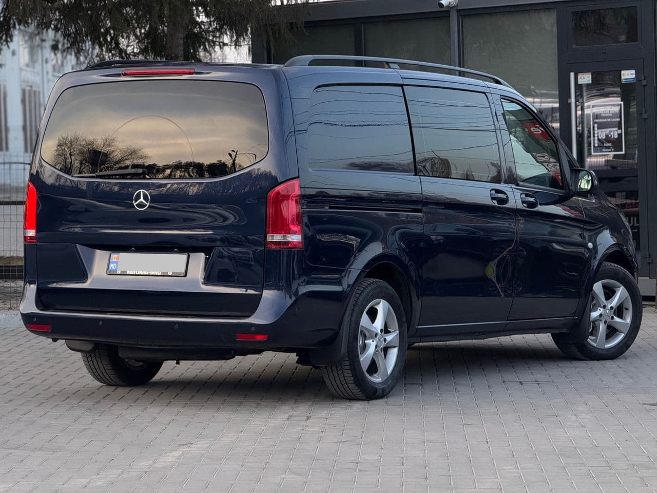 2015 Mercedes Vito — Miniatură 2