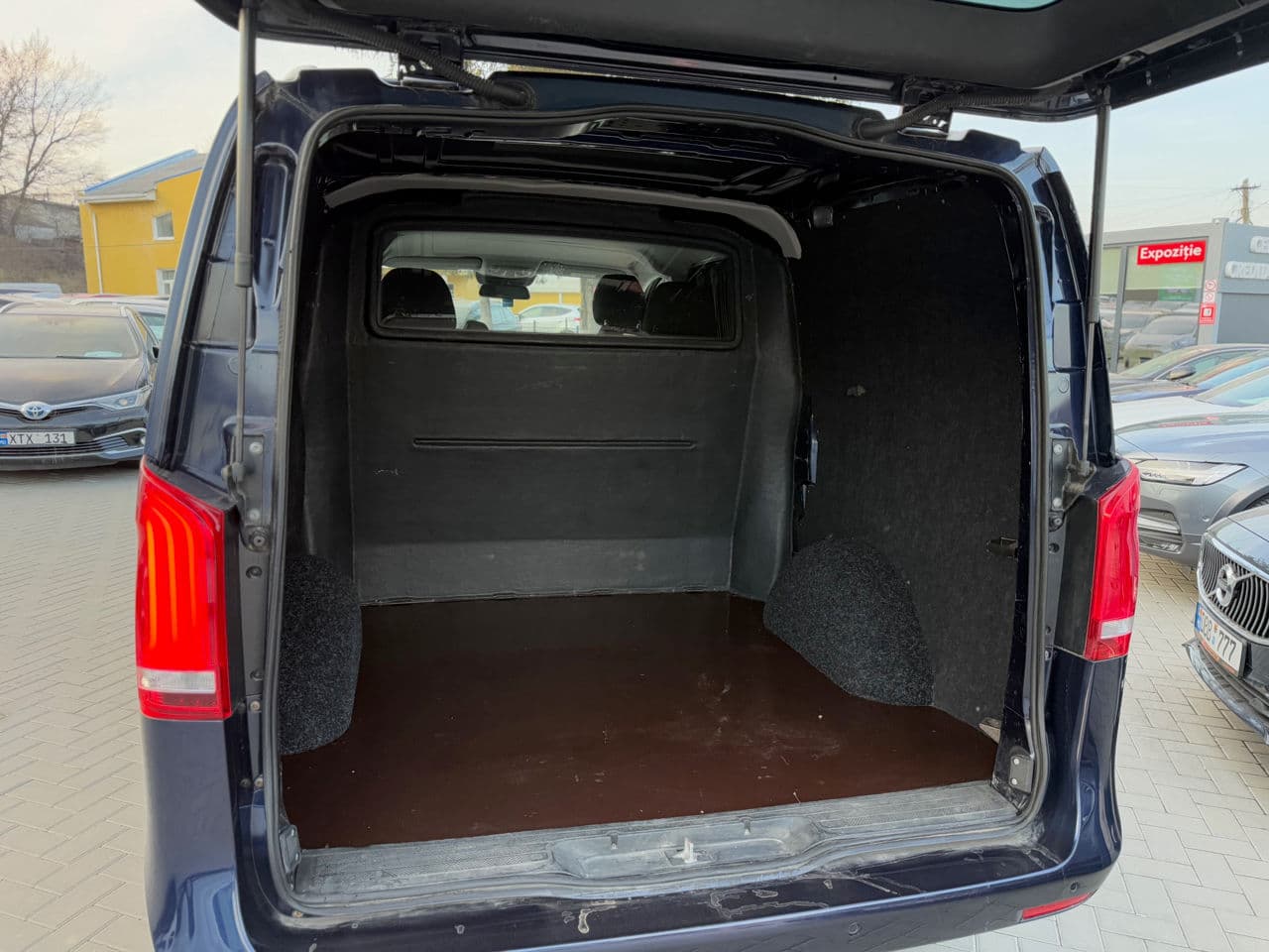 2015 Mercedes Vito — Miniatură 16