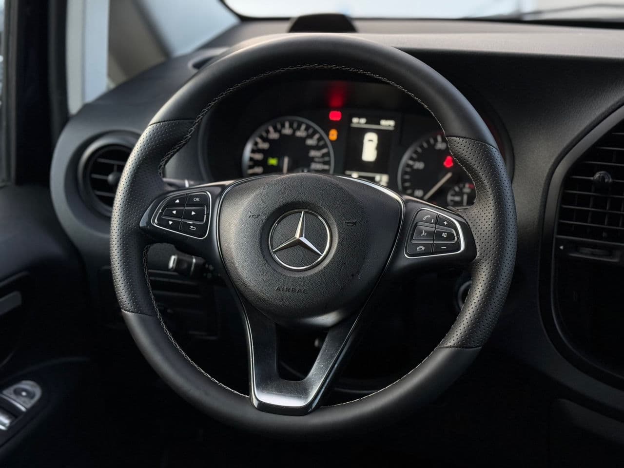 2015 Mercedes Vito — Miniatură 10