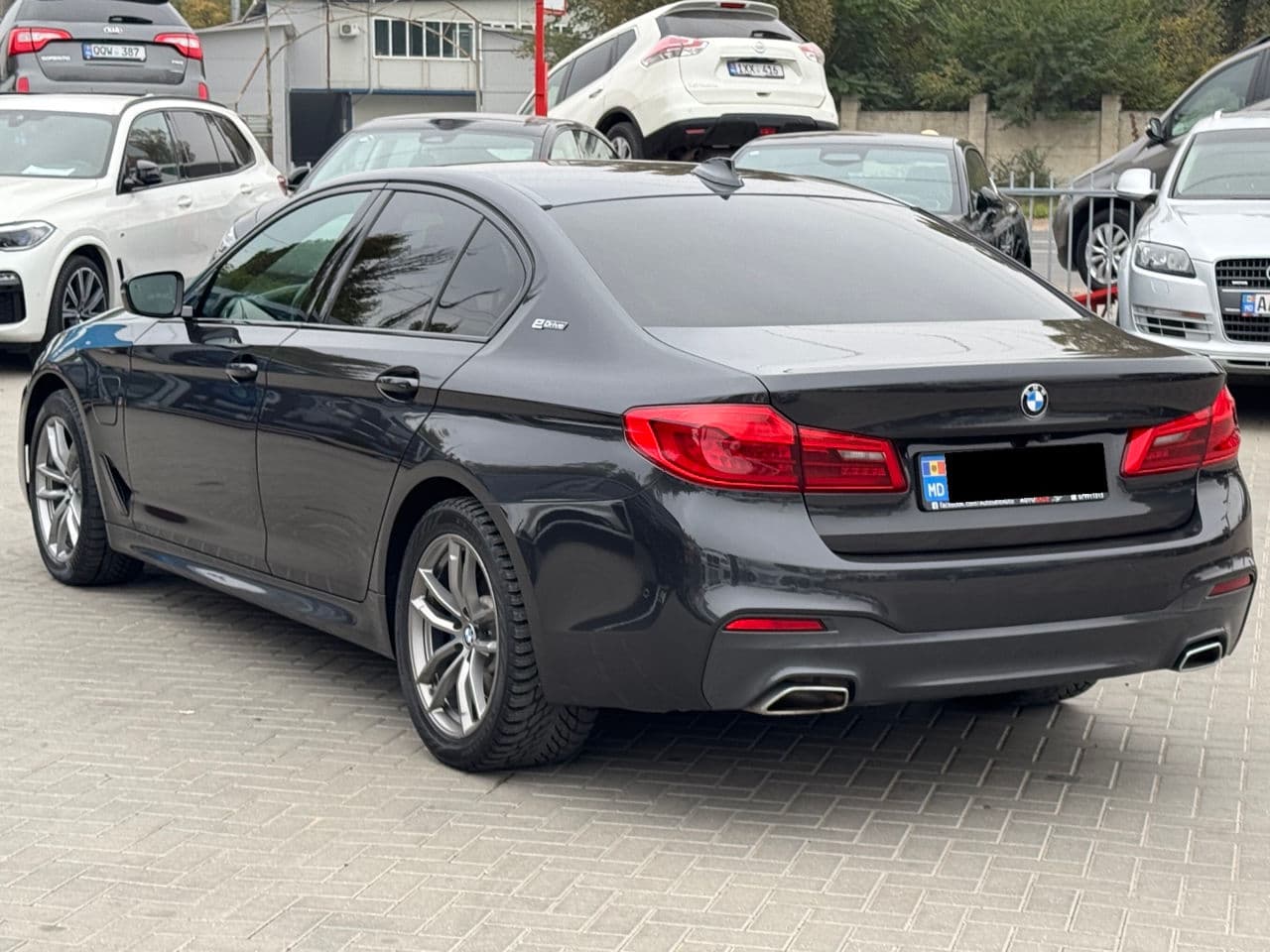 2018 BMW 530e — Miniatură 3