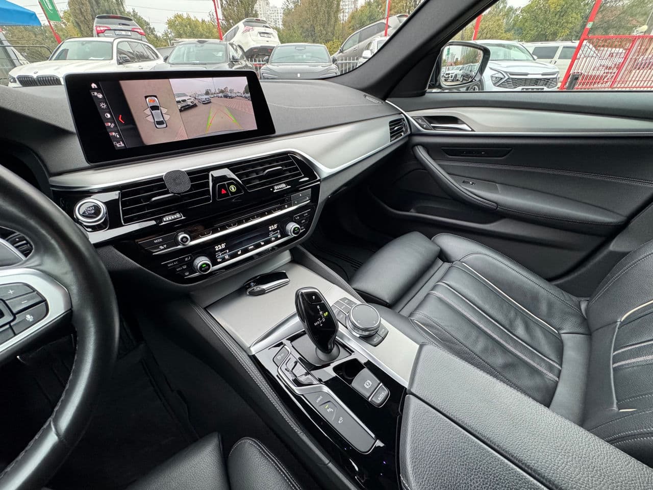 2018 BMW 530e — Miniatură 20