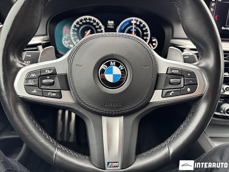 2018 BMW 530e — Miniatură 15