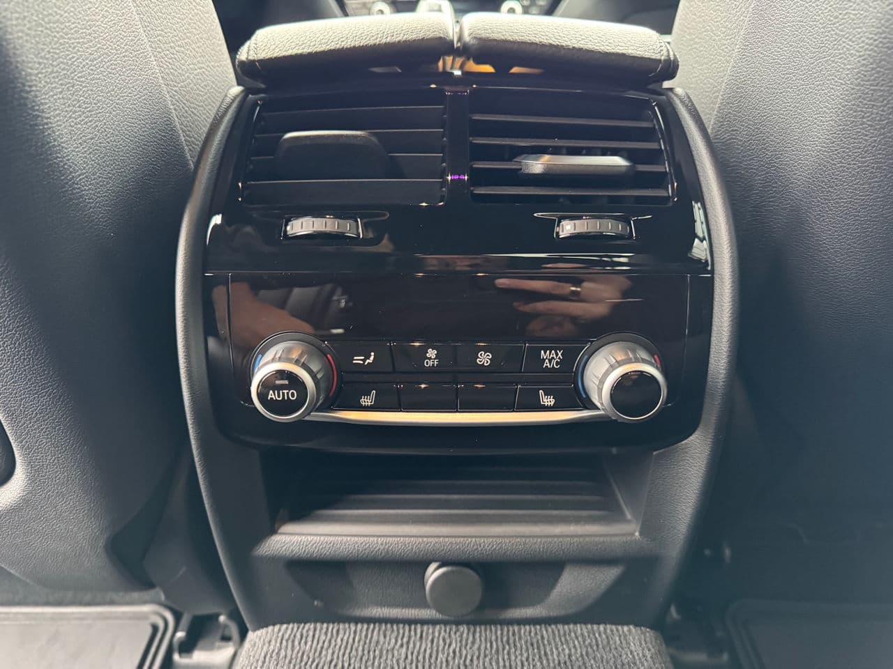 2018 BMW 530e — Miniatură 28