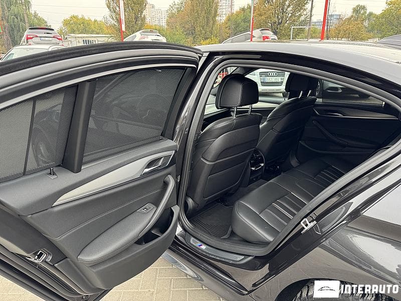 2018 BMW 530e — Miniatură 26