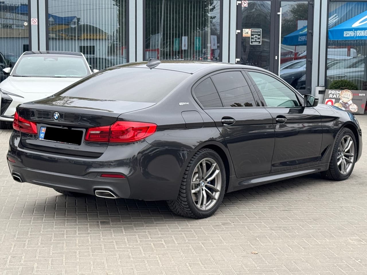 2018 BMW 530e — Miniatură 2