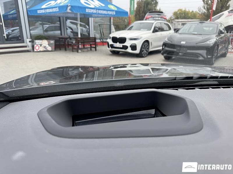 2018 BMW 530e — Miniatură 21