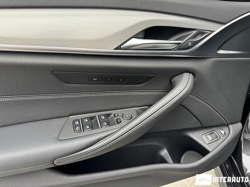 2018 BMW 530e — Miniatură 10