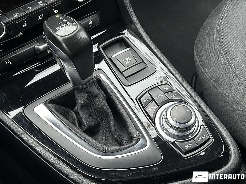 2015 BMW 218d — Miniatură 15