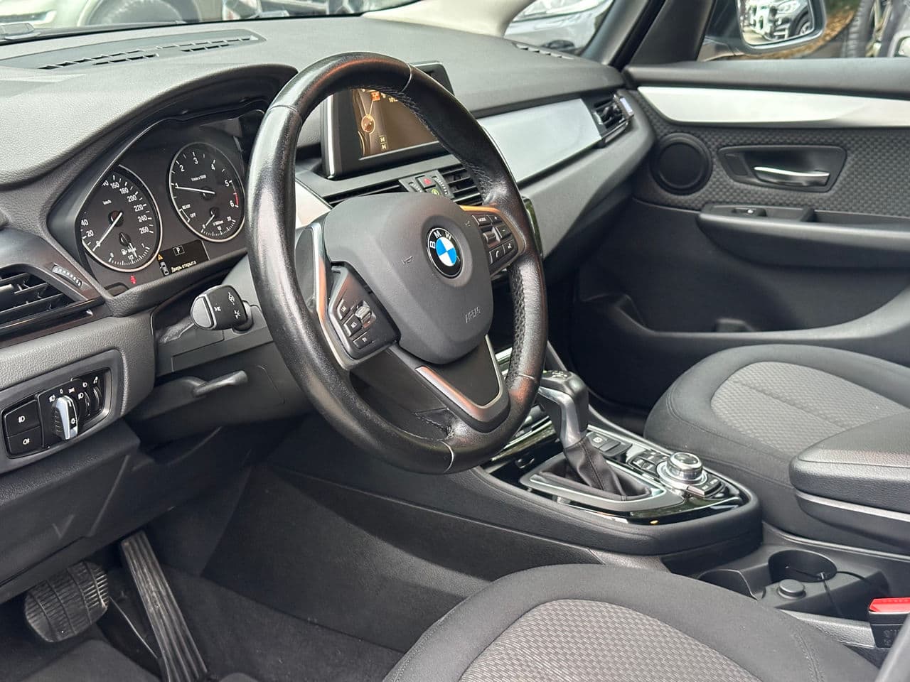 2015 BMW 218d — Miniatură 8