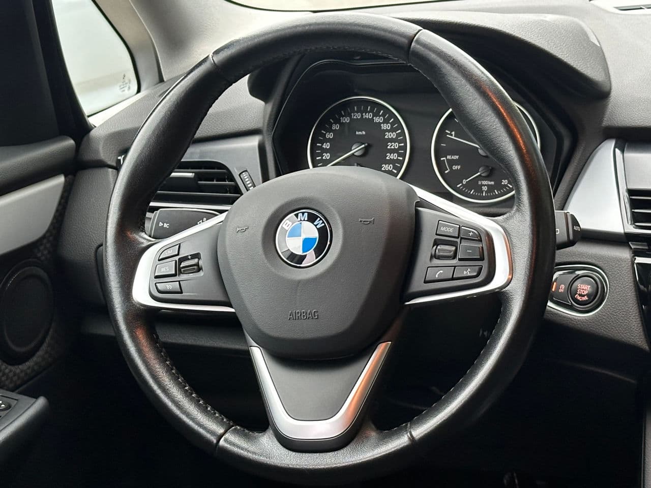2015 BMW 218d — Miniatură 10