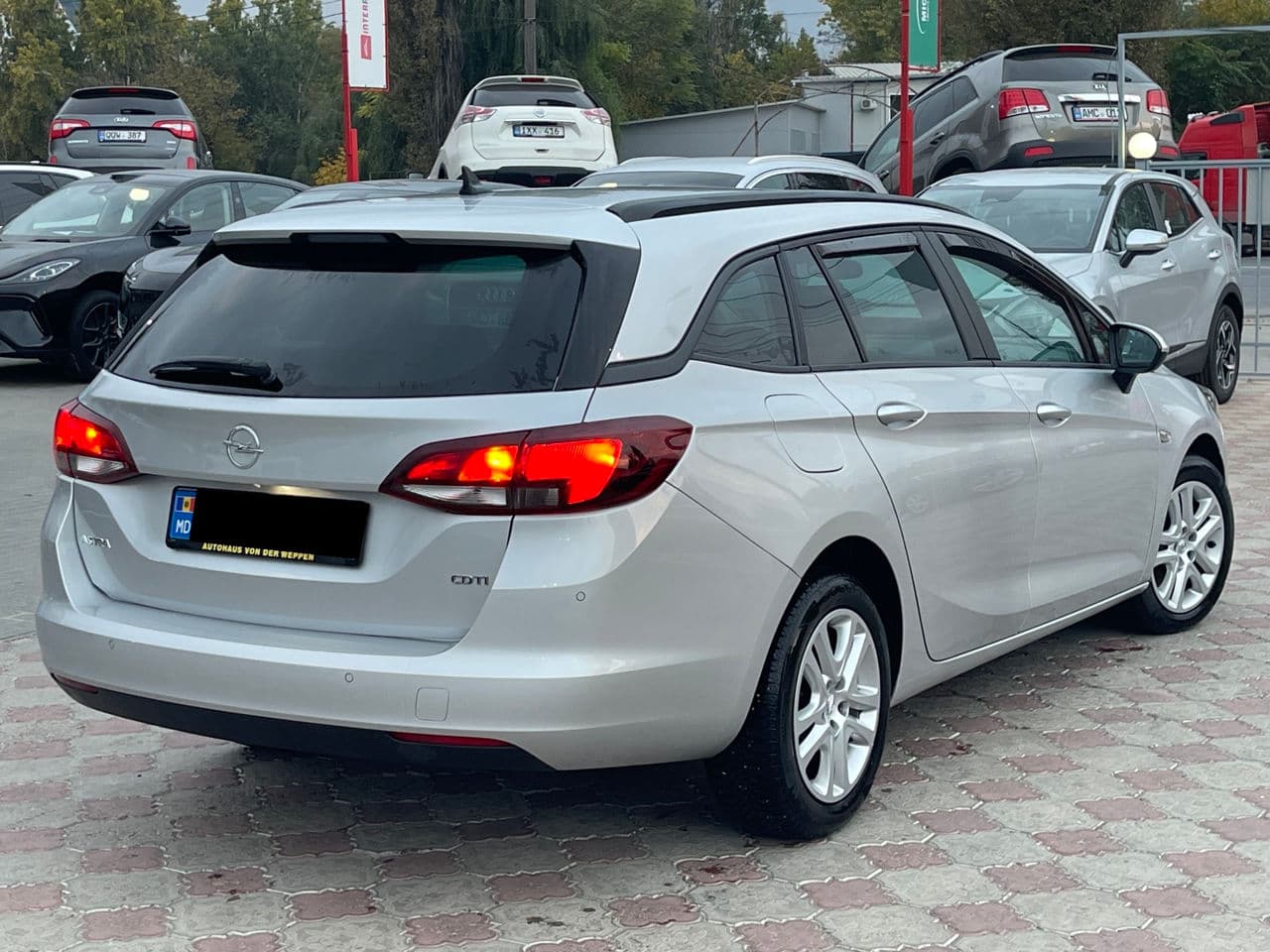 2017 Opel Astra — Miniatură 3