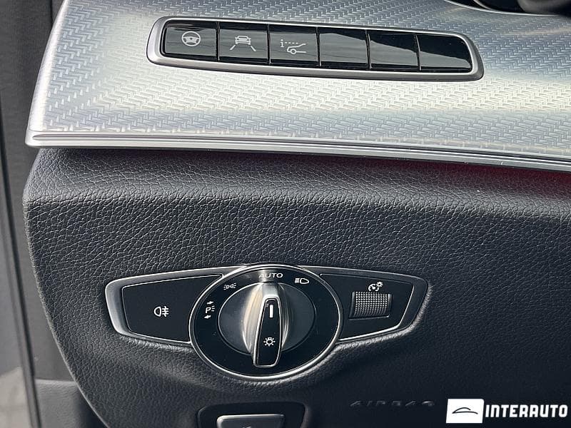 2019 Mercedes E 300e — Miniatură 9