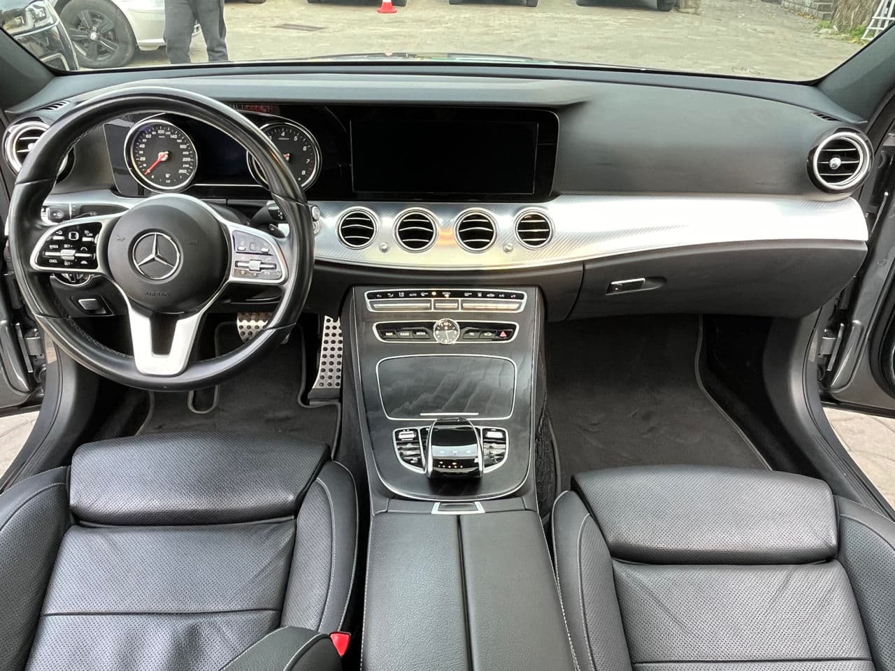 2019 Mercedes E 300e — Miniatură 8