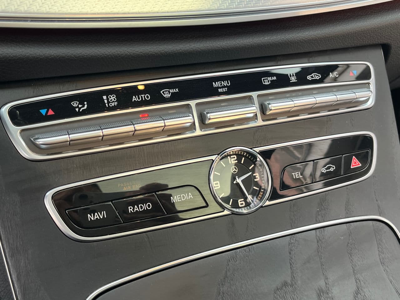 2019 Mercedes E 300e — Miniatură 15