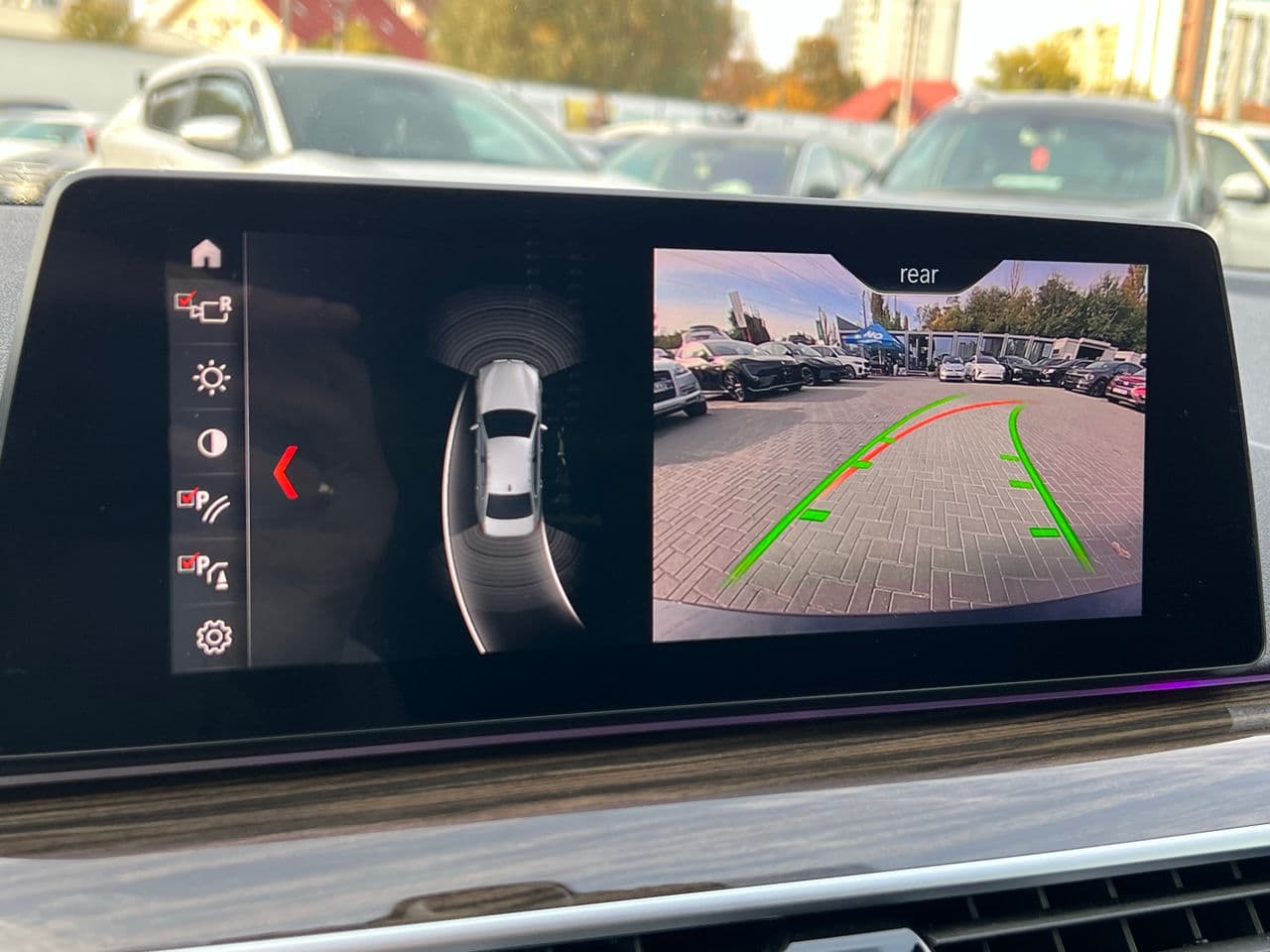 2019 BMW 530e — Miniatură 15
