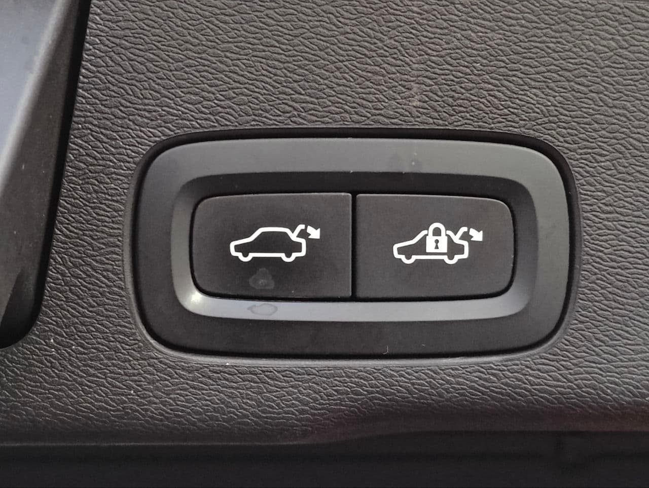 Volvo XC 60 2020 — Миниатюра 13