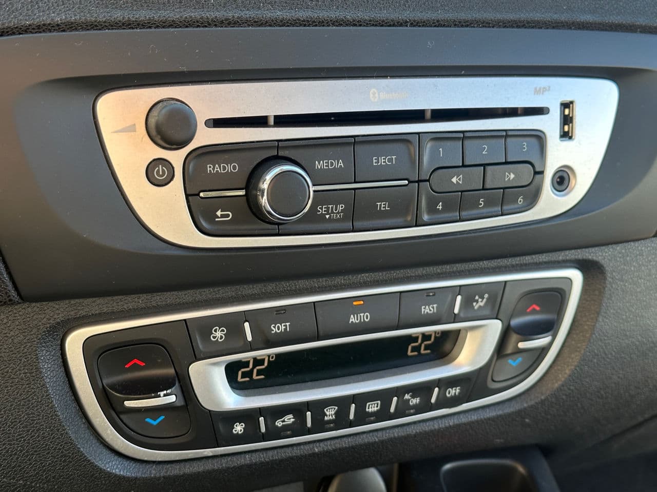 2013 Renault Grand Scenic — Miniatură 10