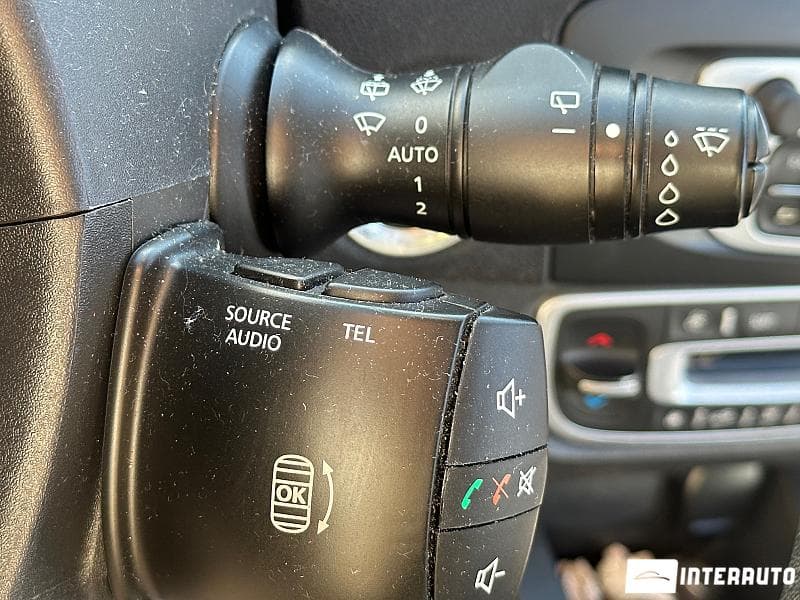 2013 Renault Grand Scenic — Miniatură 16
