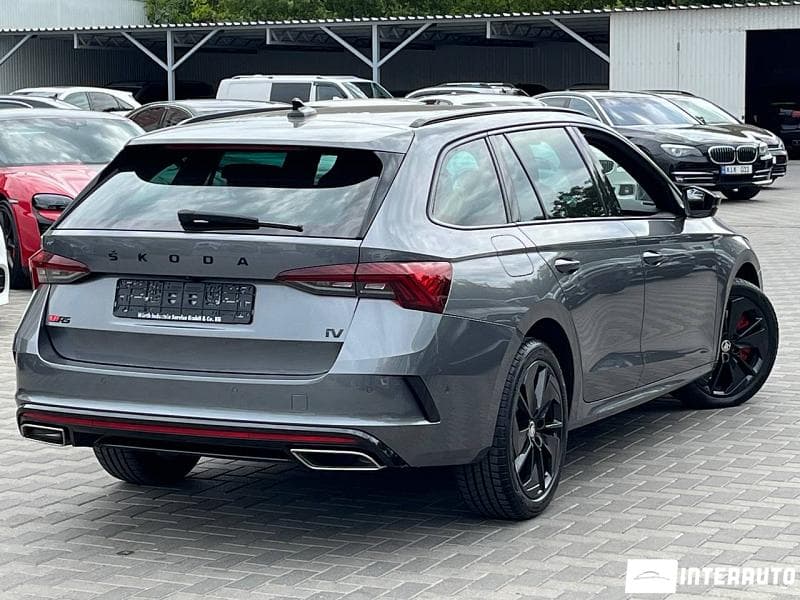 2022 Skoda Octavia RS — Miniatură 2