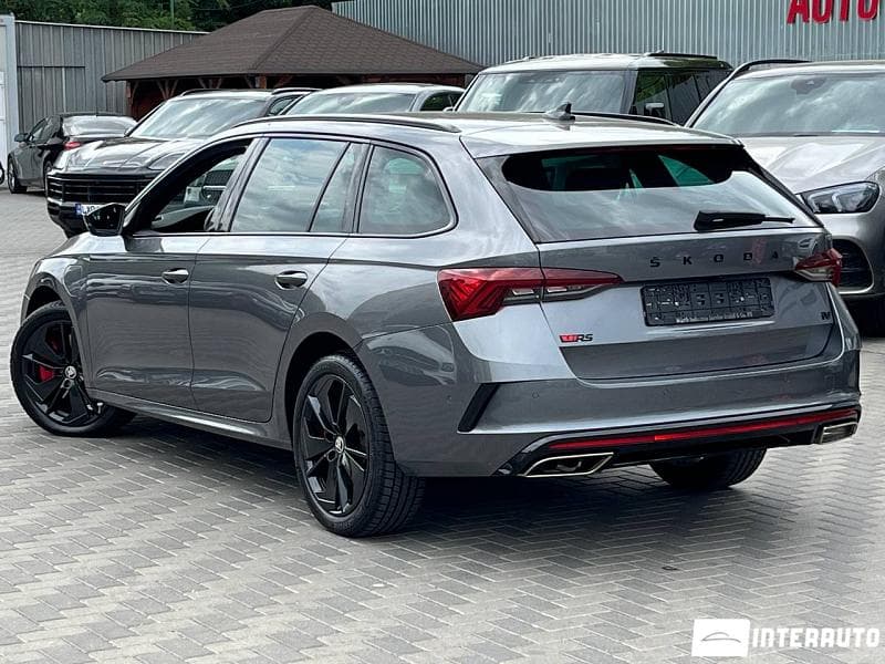 2022 Skoda Octavia RS — Miniatură 4