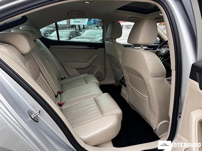 Skoda Superb 2018 — Миниатюра 8