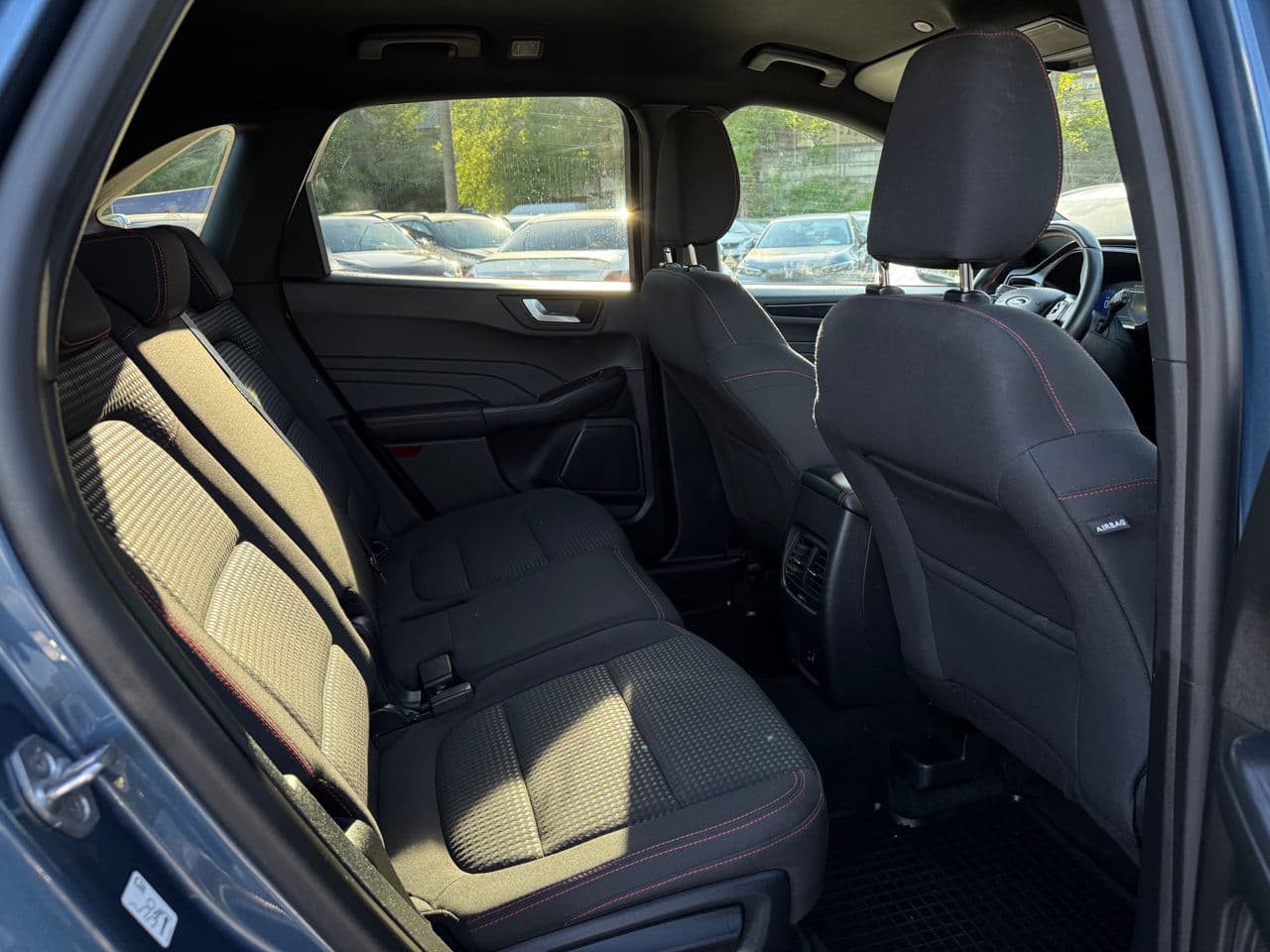 2021 Ford Kuga — Miniatură 18