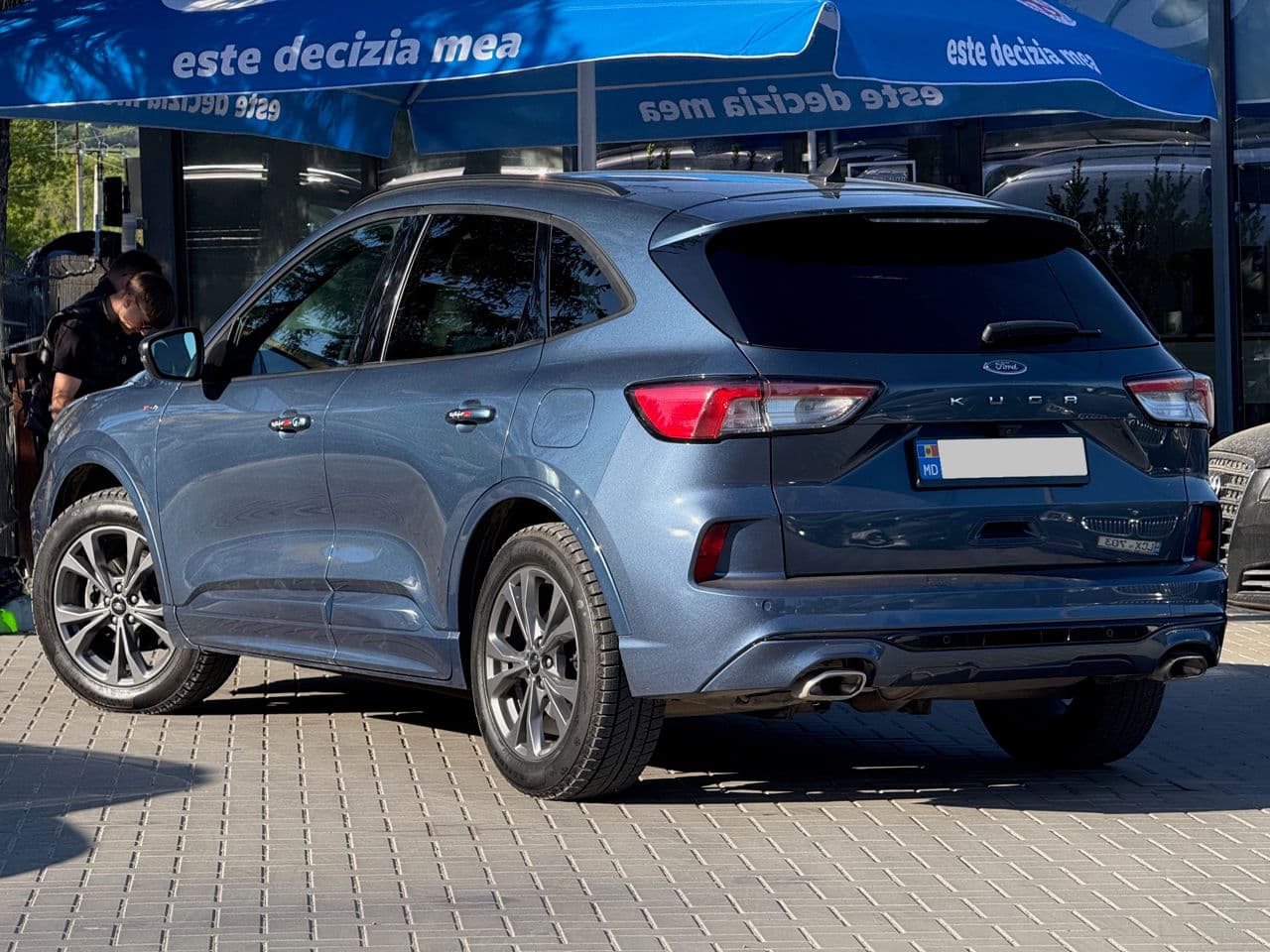2021 Ford Kuga — Miniatură 4