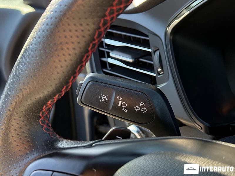 2021 Ford Kuga — Miniatură 9