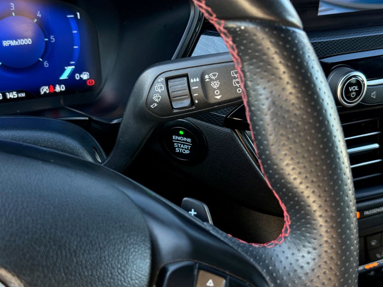 2021 Ford Kuga — Miniatură 10