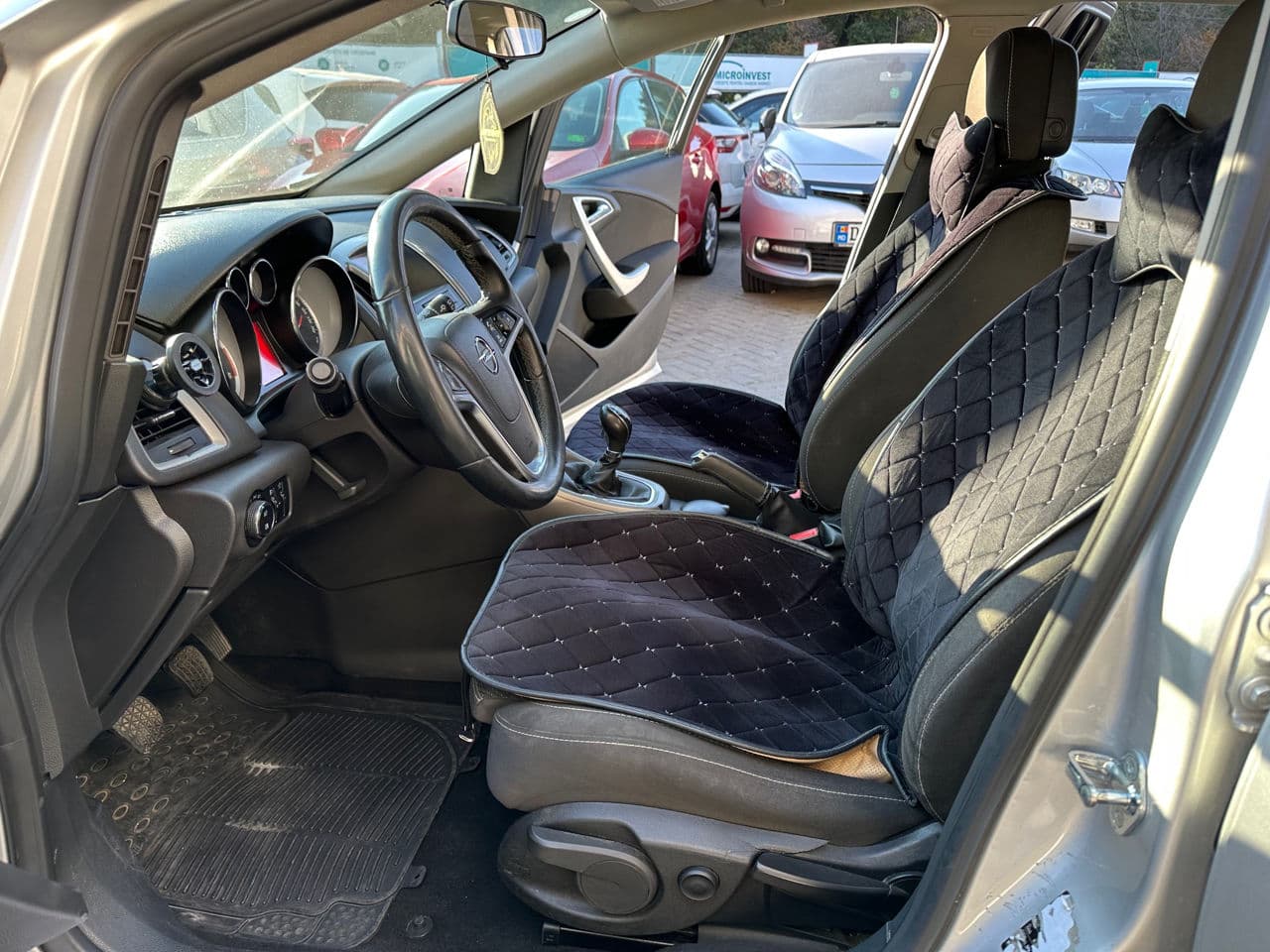 2012 Opel Astra — Miniatură 6