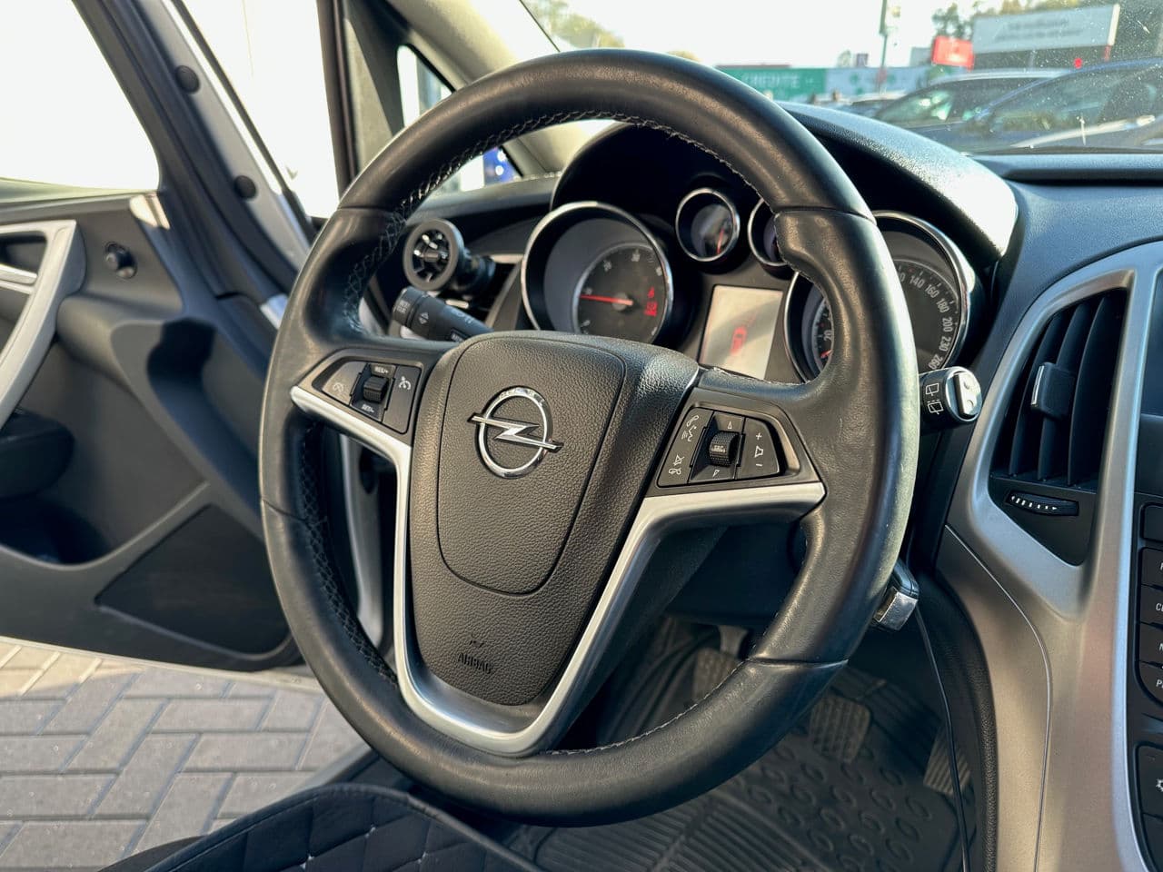 2012 Opel Astra — Miniatură 7