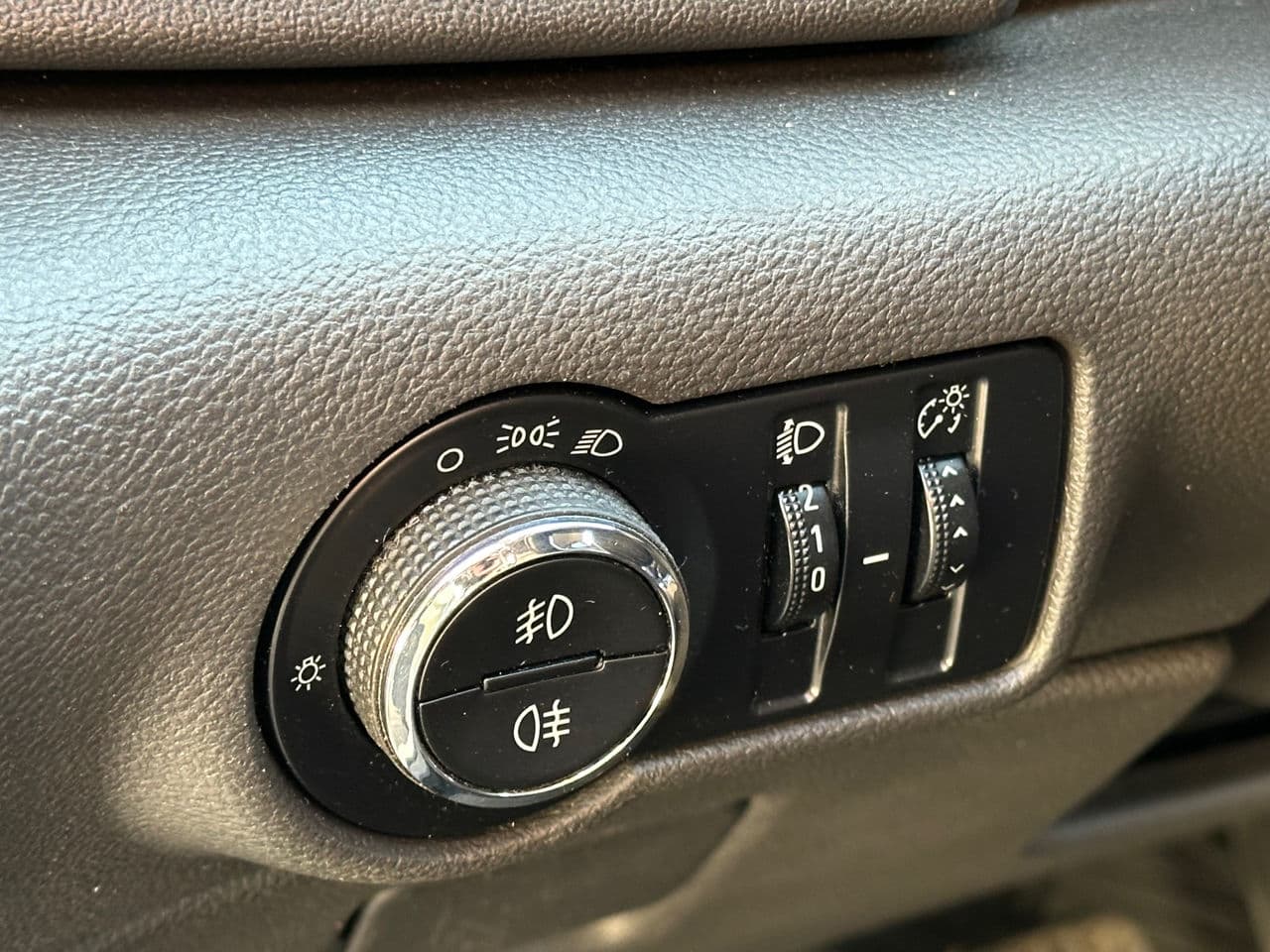 2012 Opel Astra — Miniatură 12