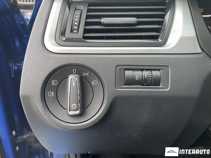 2015 Skoda Rapid — Miniatură 9
