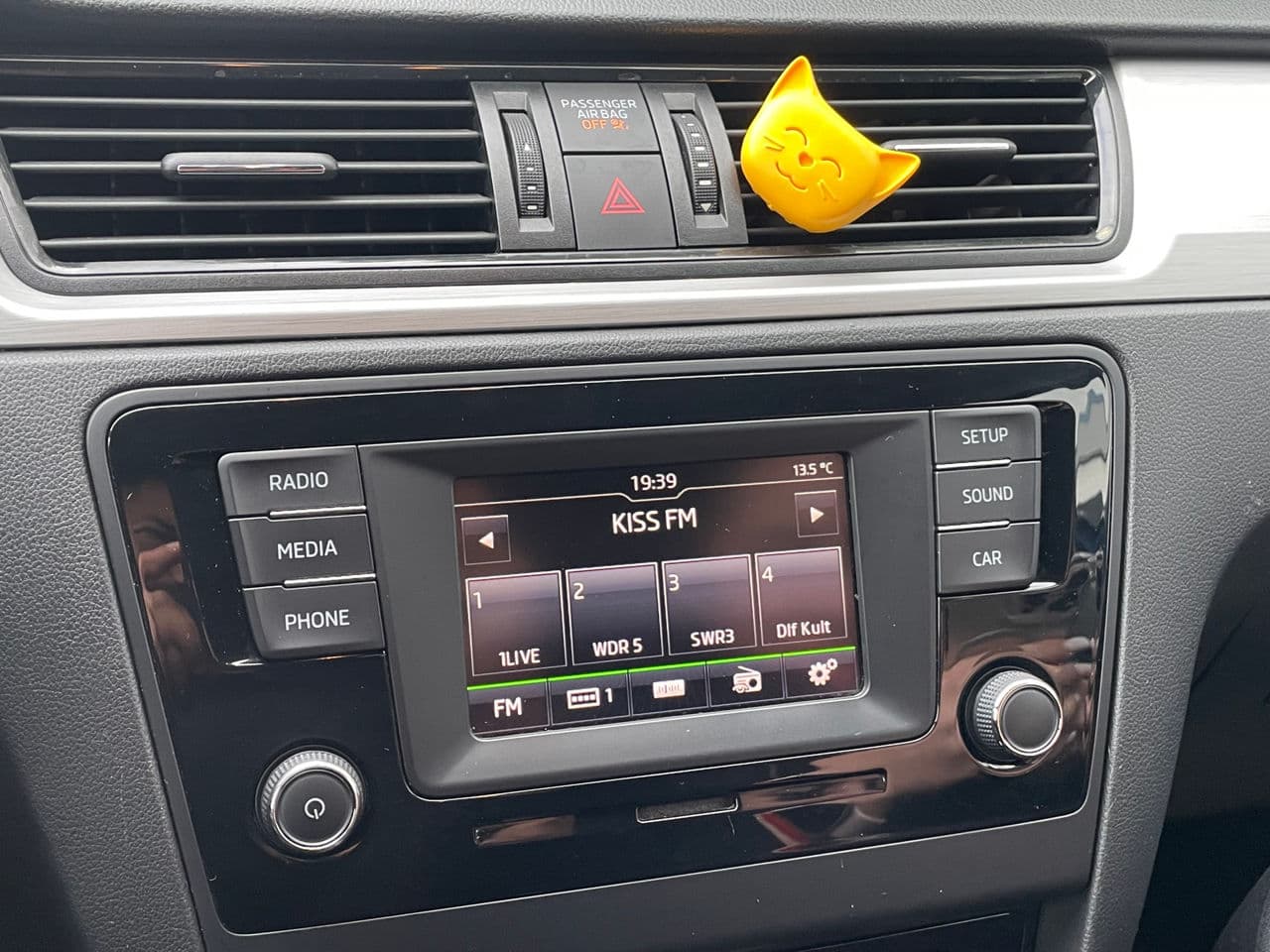 2015 Skoda Rapid — Miniatură 15