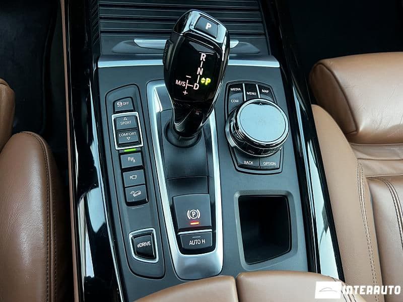 2017 BMW X5 4.0e — Miniatură 13