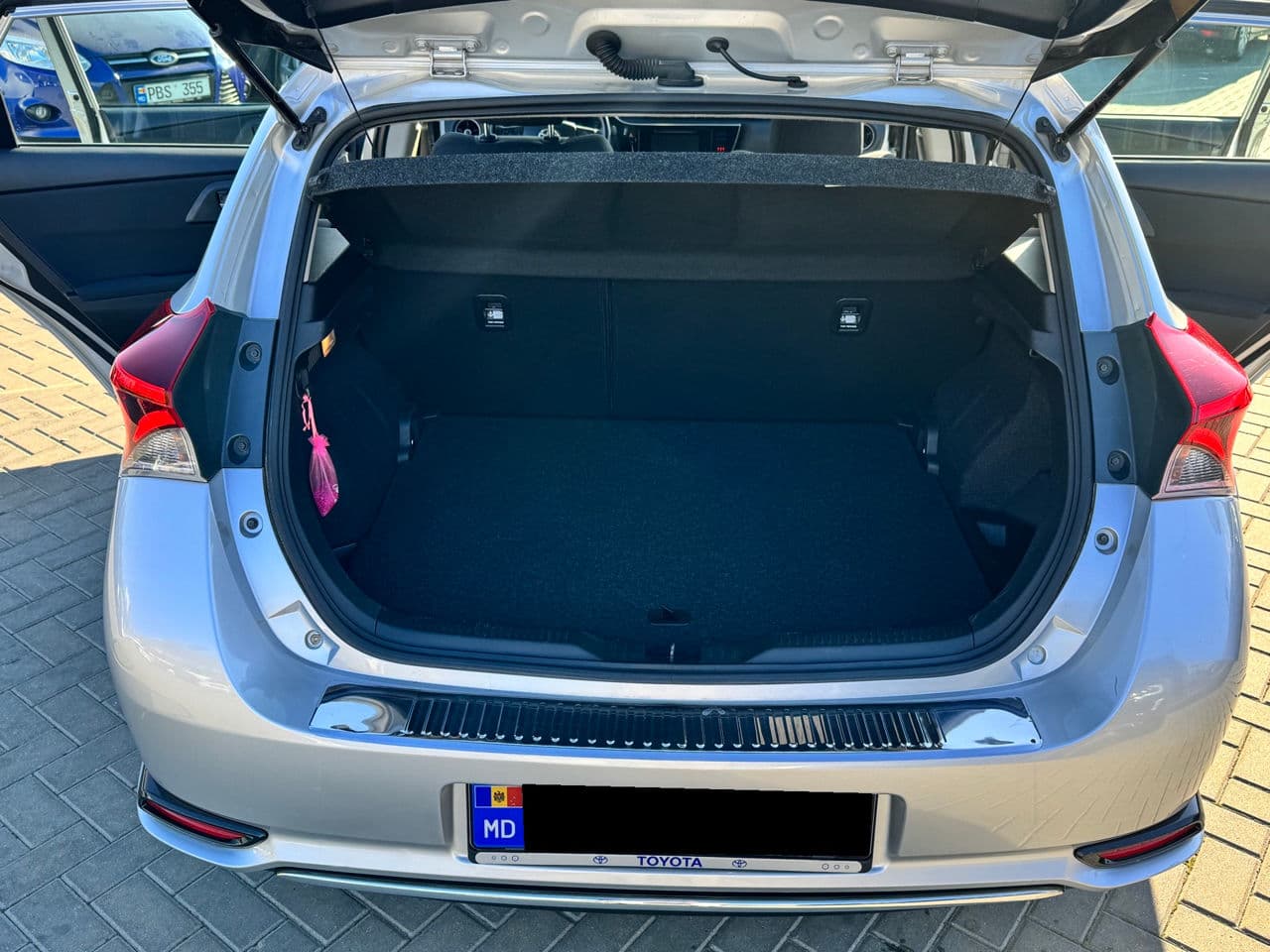 2015 Toyota Auris — Miniatură 19