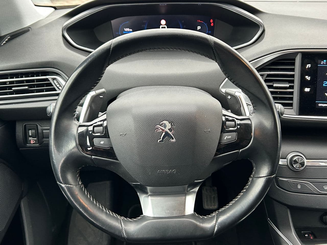 2020 Peugeot 308 — Miniatură 11