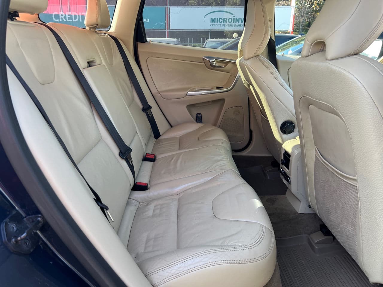 Volvo XC 60 2012 — Миниатюра 18