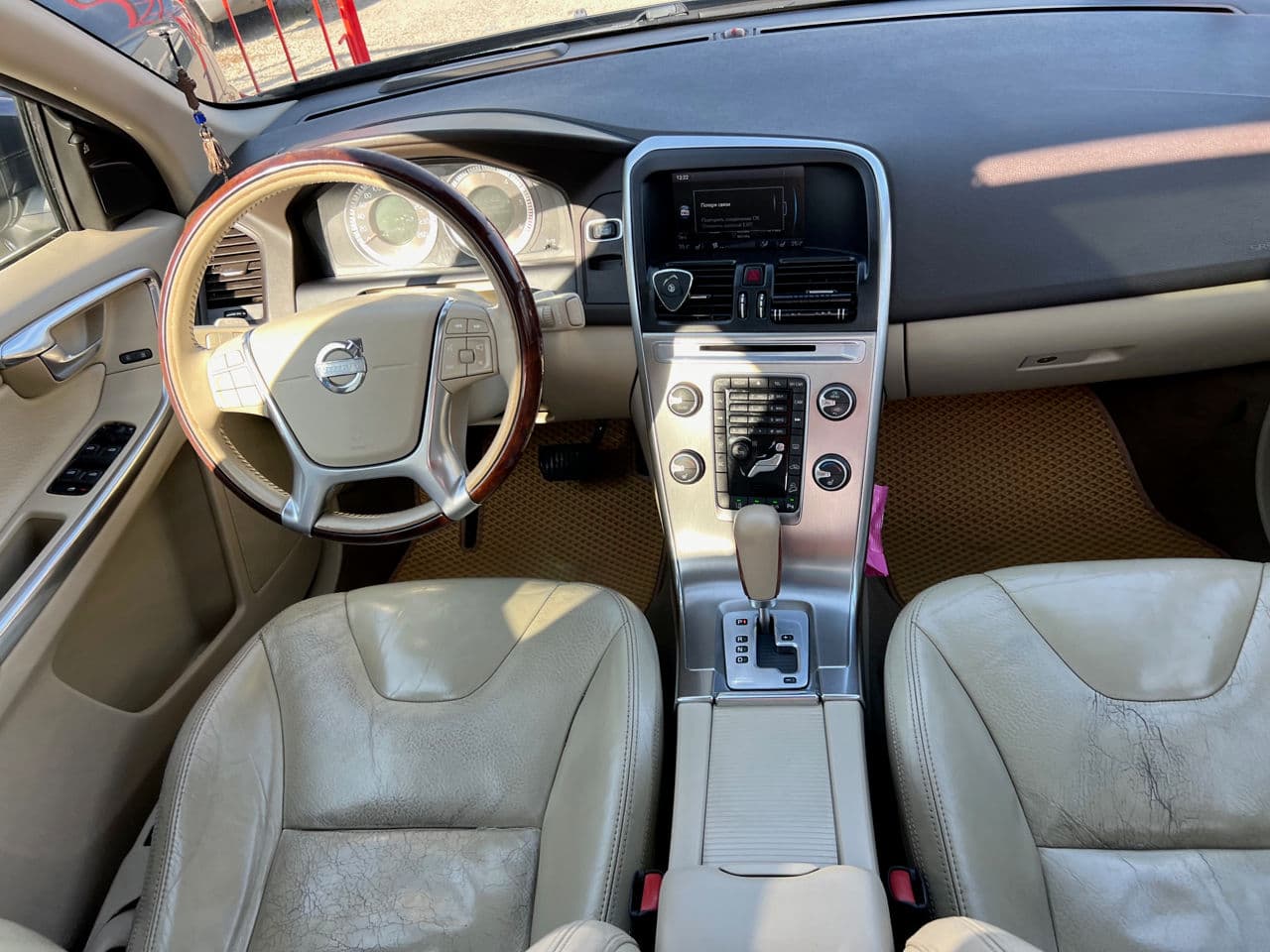 Volvo XC 60 2012 — Миниатюра 7