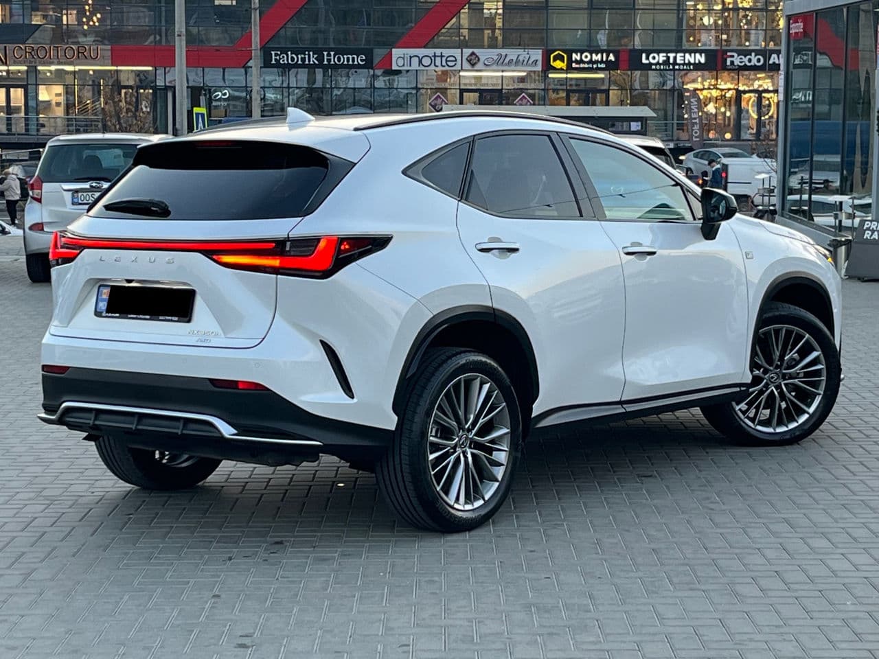 2023 Lexus NX 350H — Miniatură 4