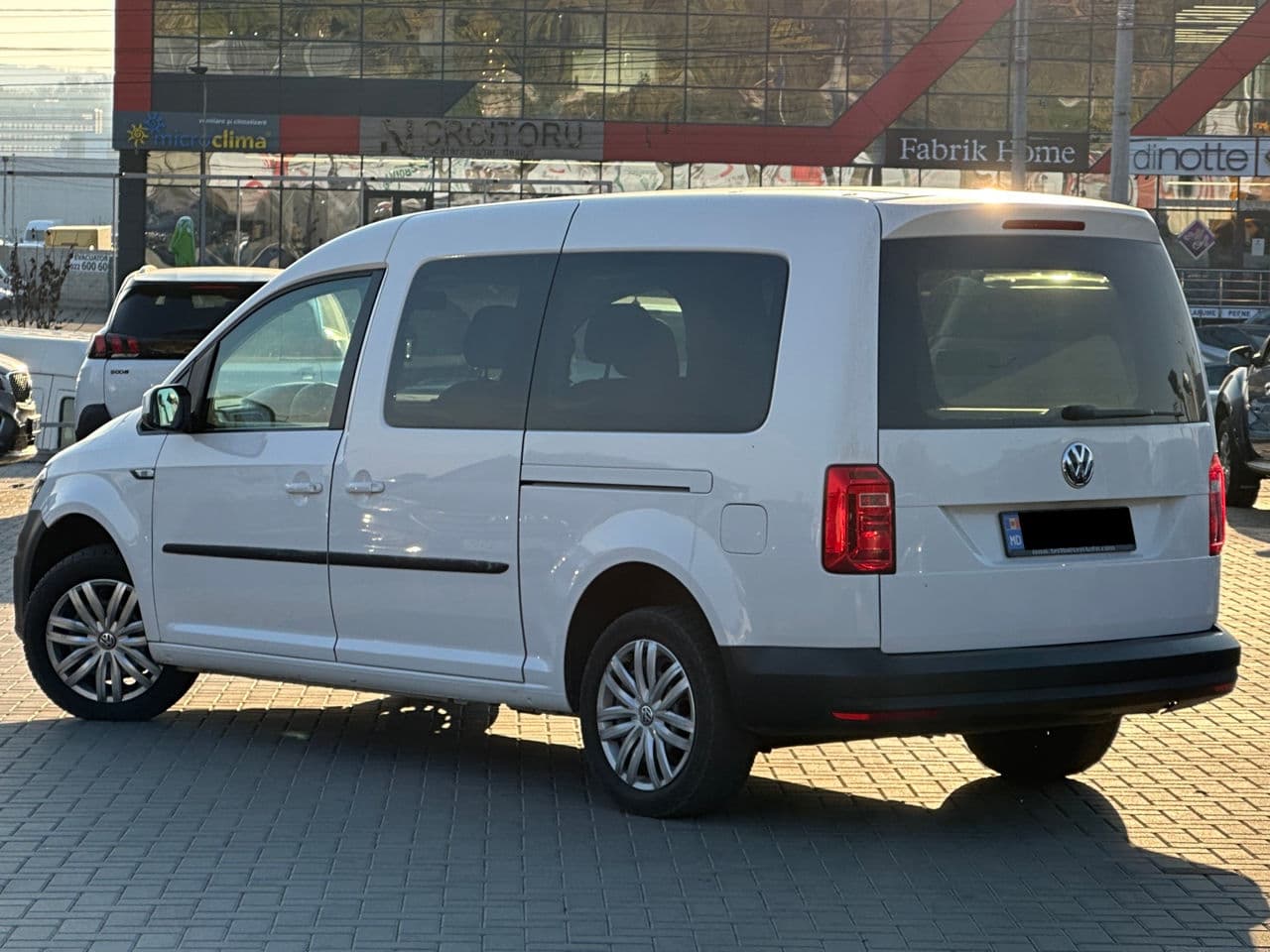 2018 Volkswagen Caddy Maxi — Miniatură 4