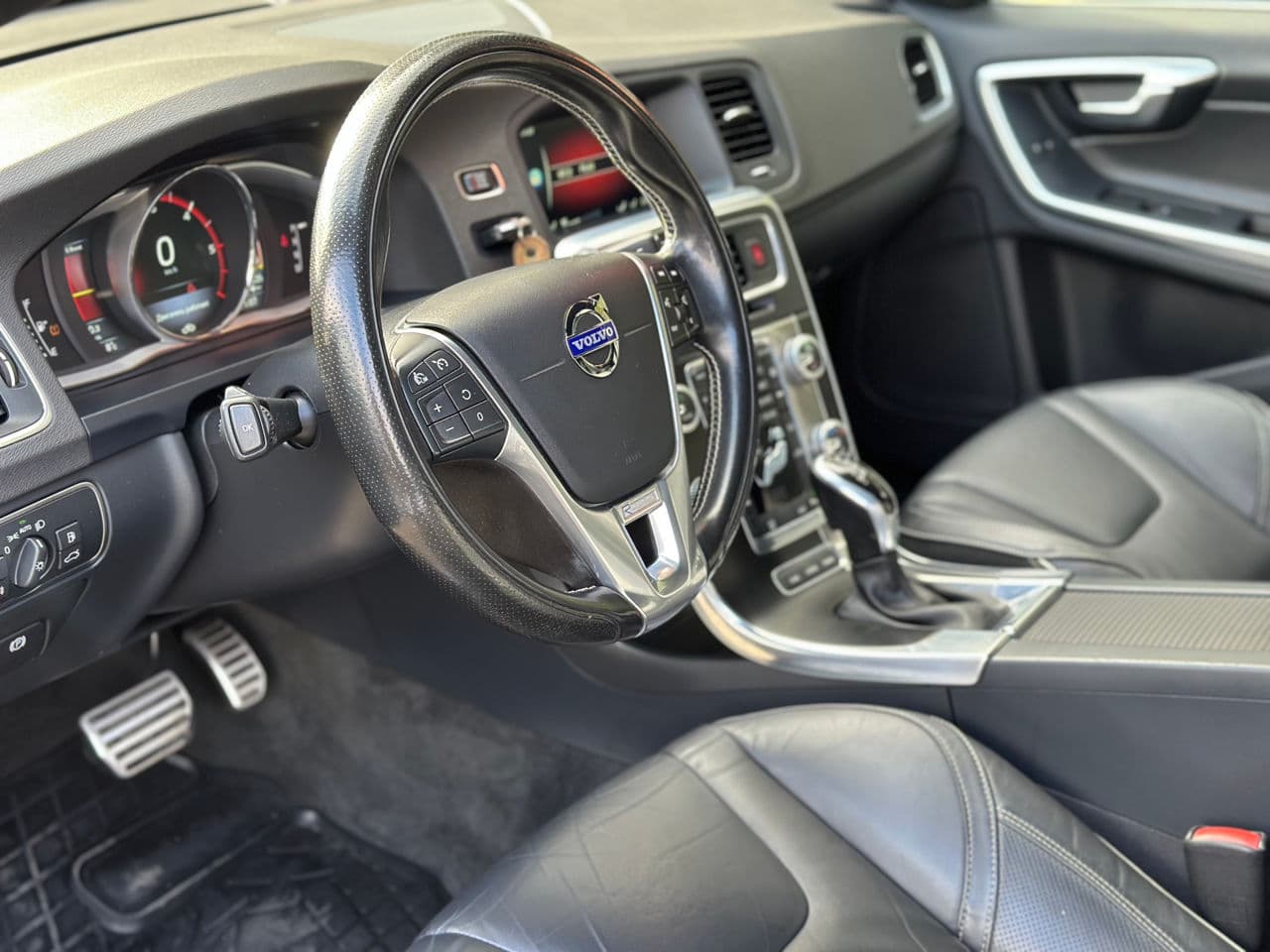 Volvo V 60 2015 — Миниатюра 9