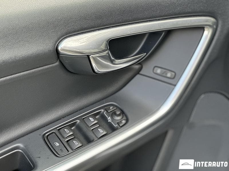 Volvo V 60 2015 — Миниатюра 7